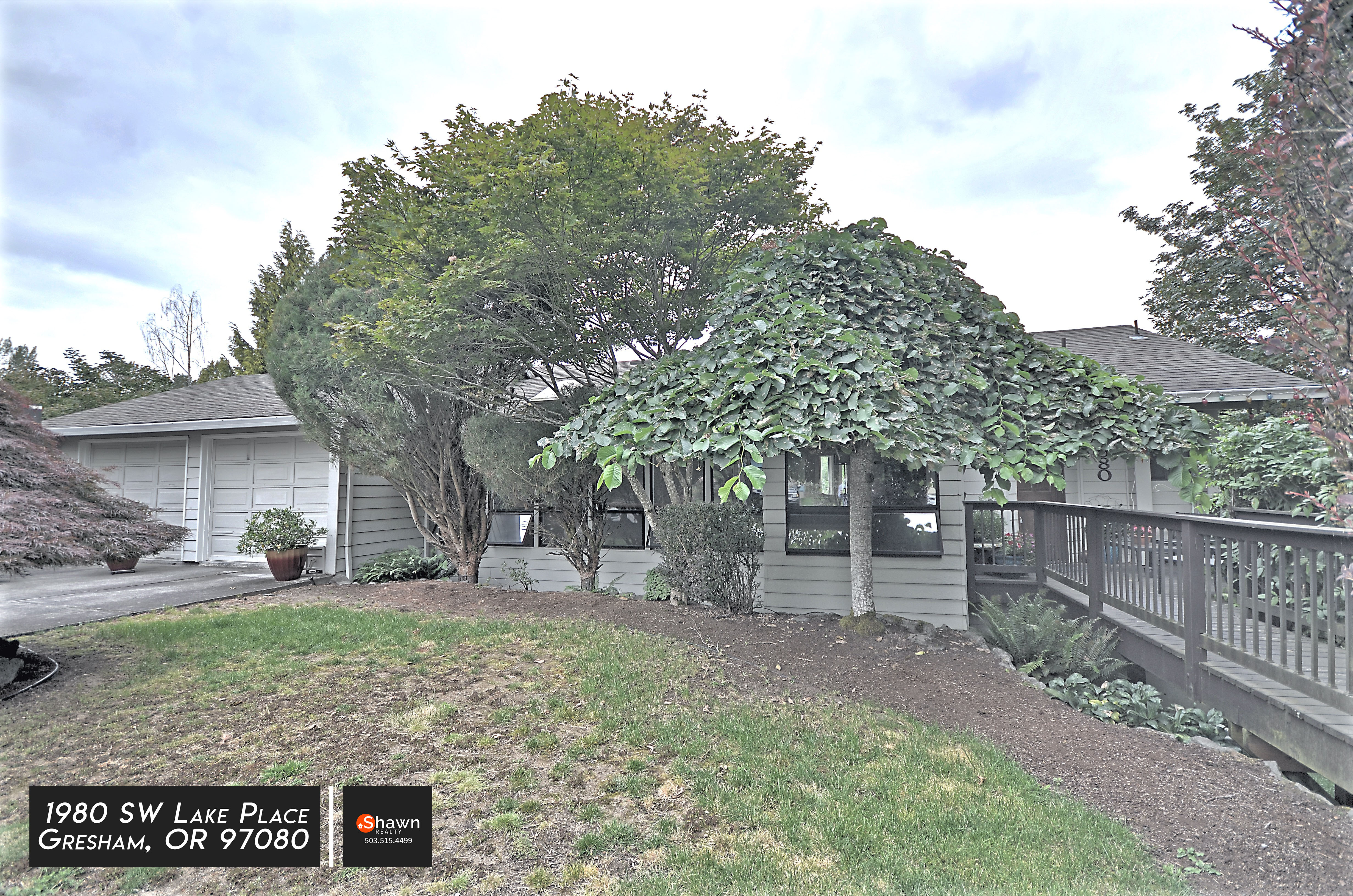 1980 SW Lake Pl - Front