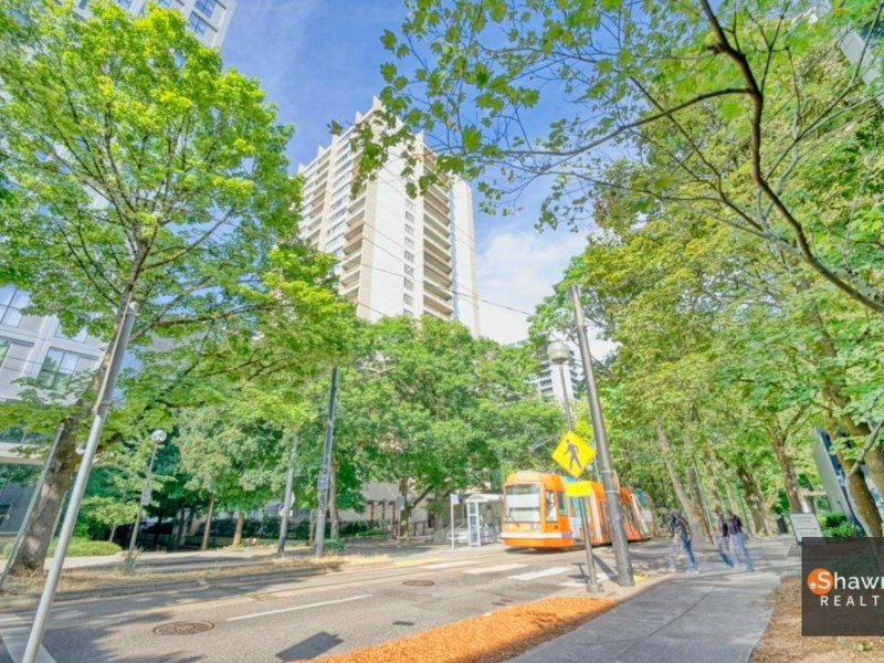 Mid-Century High-Rise Living at Harrison Condominiums